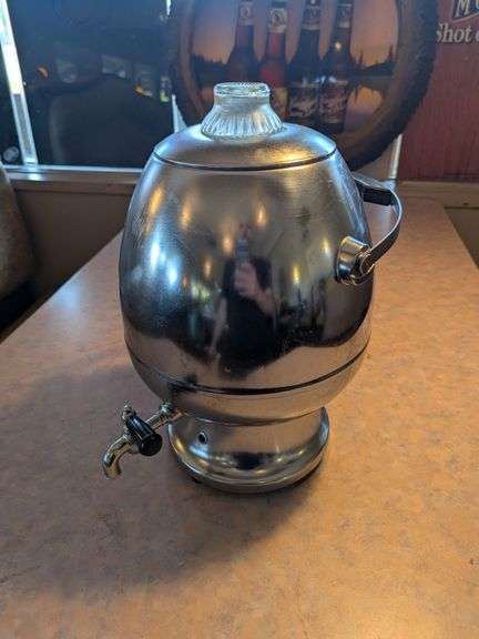 Vintage AMC Coffee Urn - Model # 19-119-4B - 120 Volts; 1 Phase; 750 Watts - (Needs Cord)