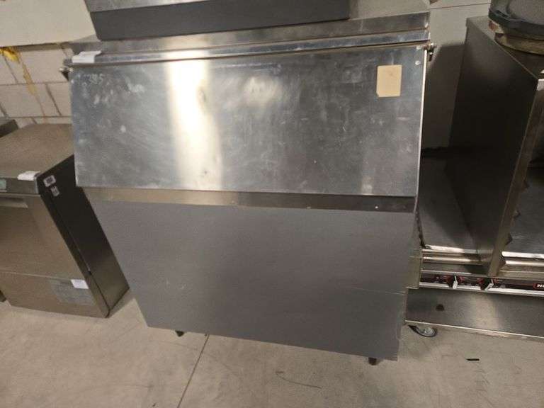 700lb Ice Bin