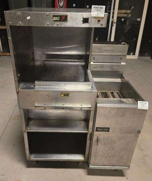 BKI Fryer Dump Station with Heat Lamps - 24" x 27" x 58"