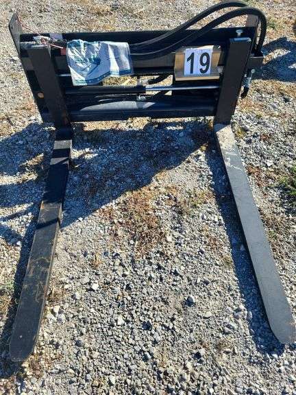 Wolverine 48-in hydraulic adjustable Forks