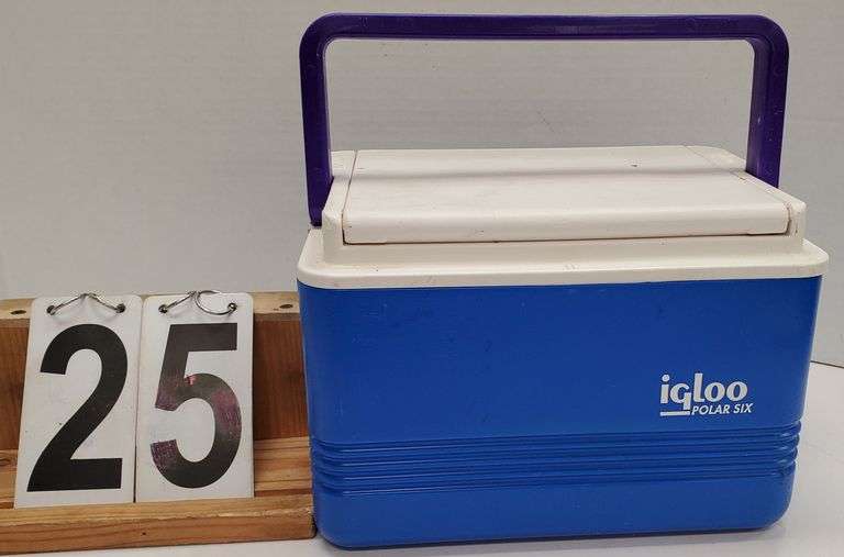 Igloo ~ Polar 6 Cooler