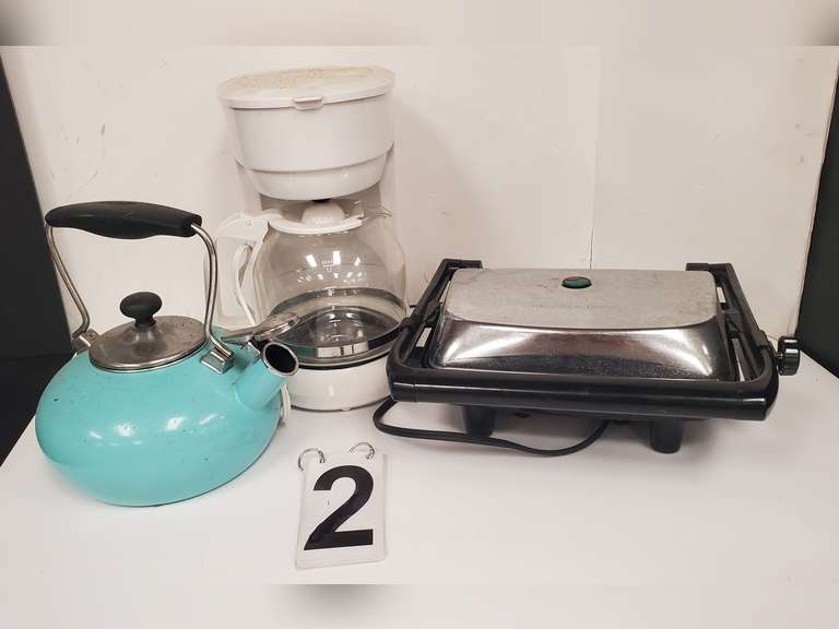 Lg Gray Tote w/ 12 Cup Coffeepot (Powers On) ~ Tea Kettle & Hamilton Beach Hot Plate (Powers On)