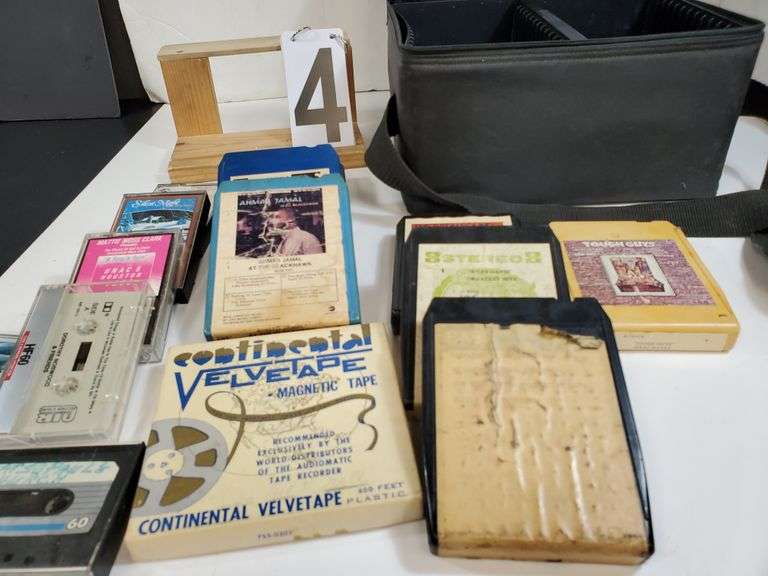 Music Case W/ 8 Track Tapes W/ Miles Daviss - Cassettes - 8 MM