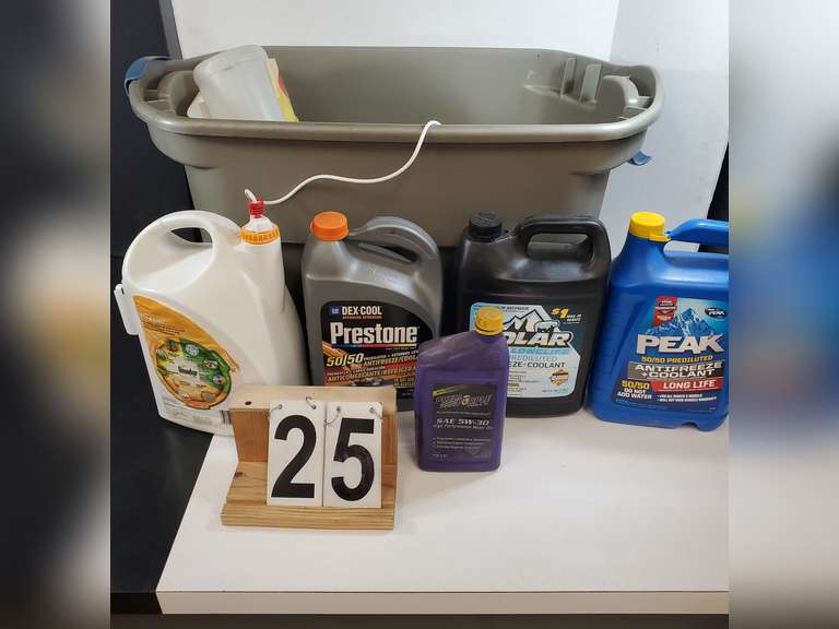 Lg Gray Tote of Chemicals Includes Round Up ~ Ortho Seven ~ Oil & Much More