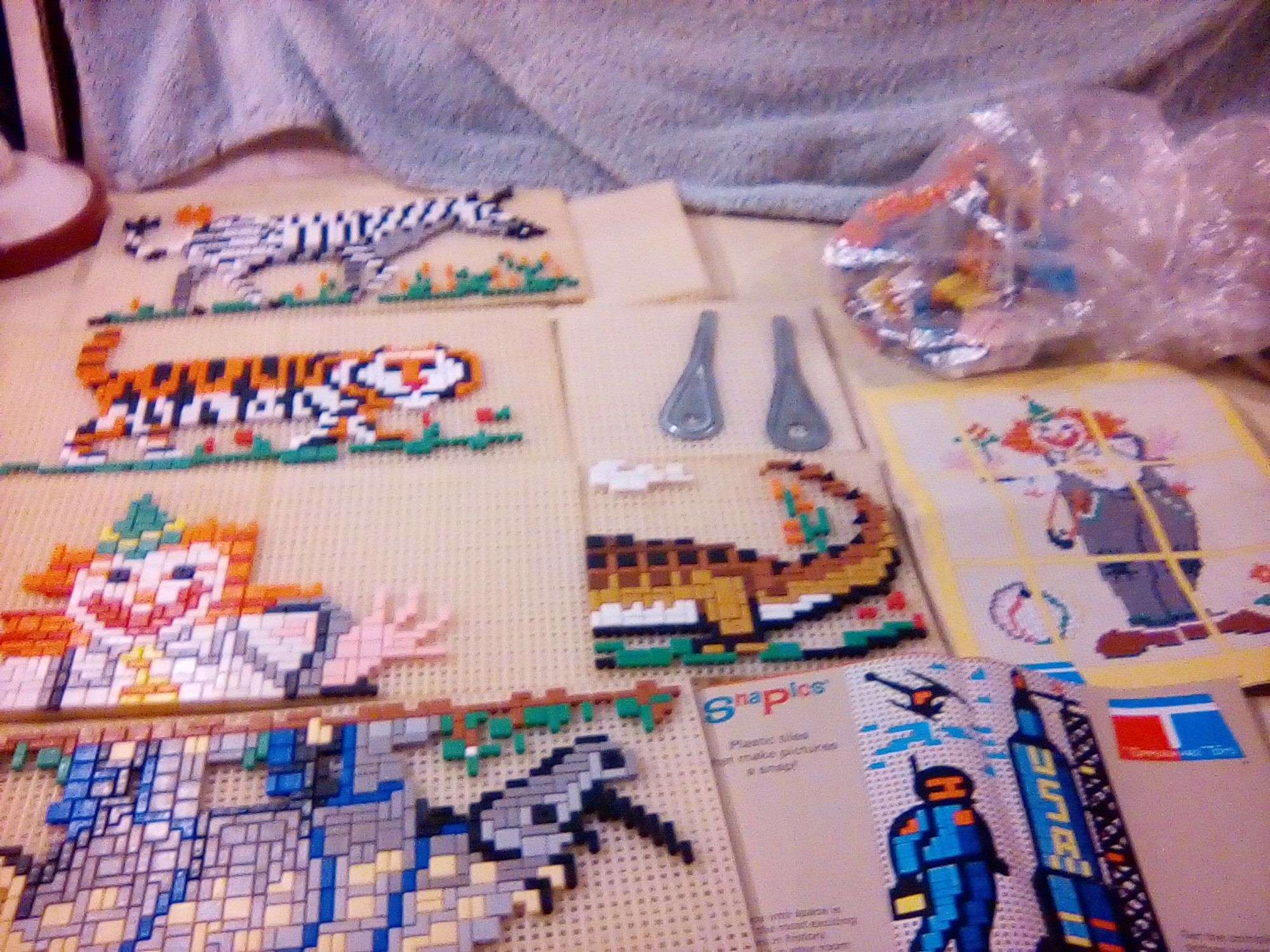 Vintage Snapics by Tupperware - Lil Dusty Online Auctions - All