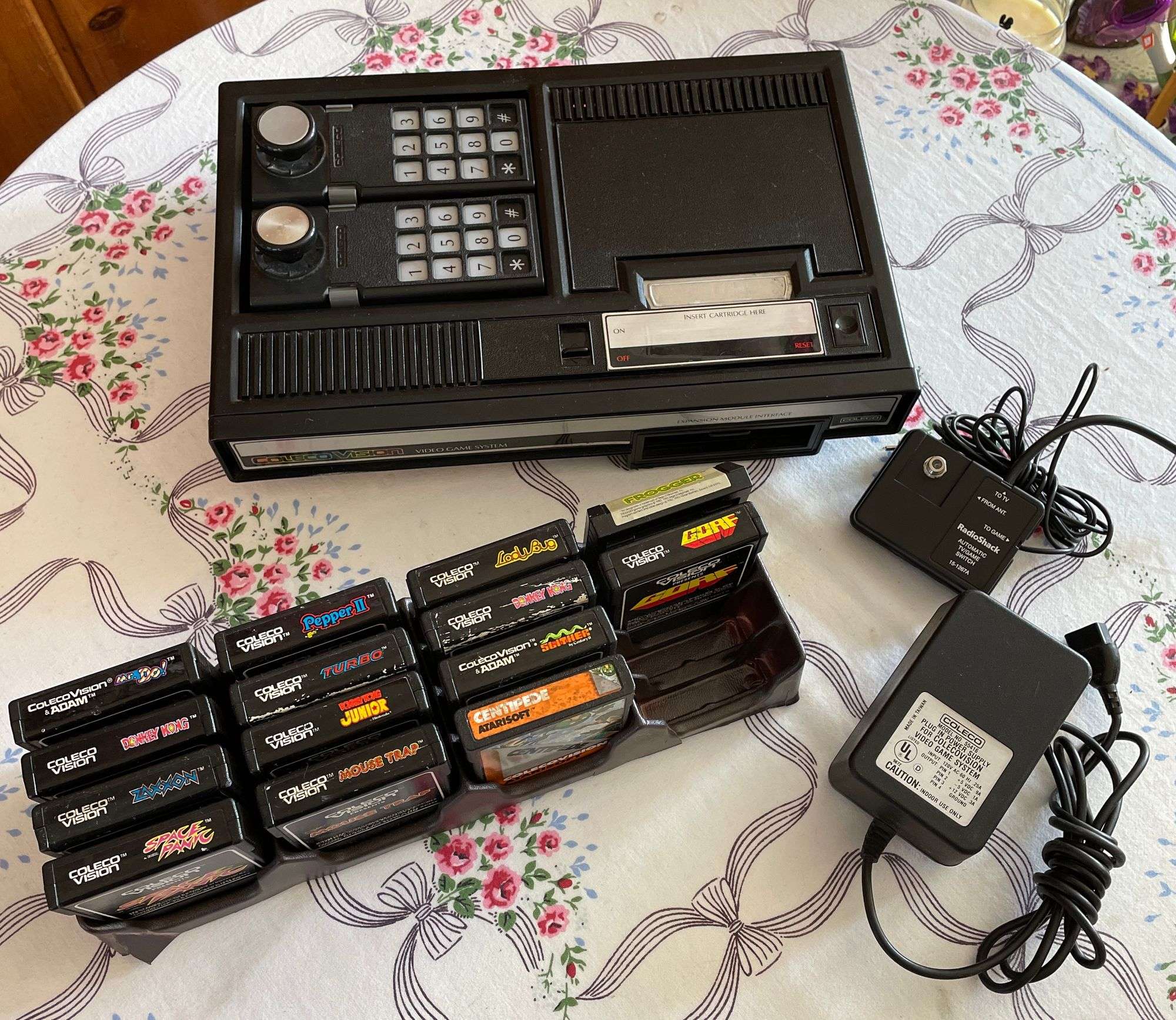 Console CBS ColecoVision et Donkey Kong en boîte - DR - Console Occasion Pas Cher