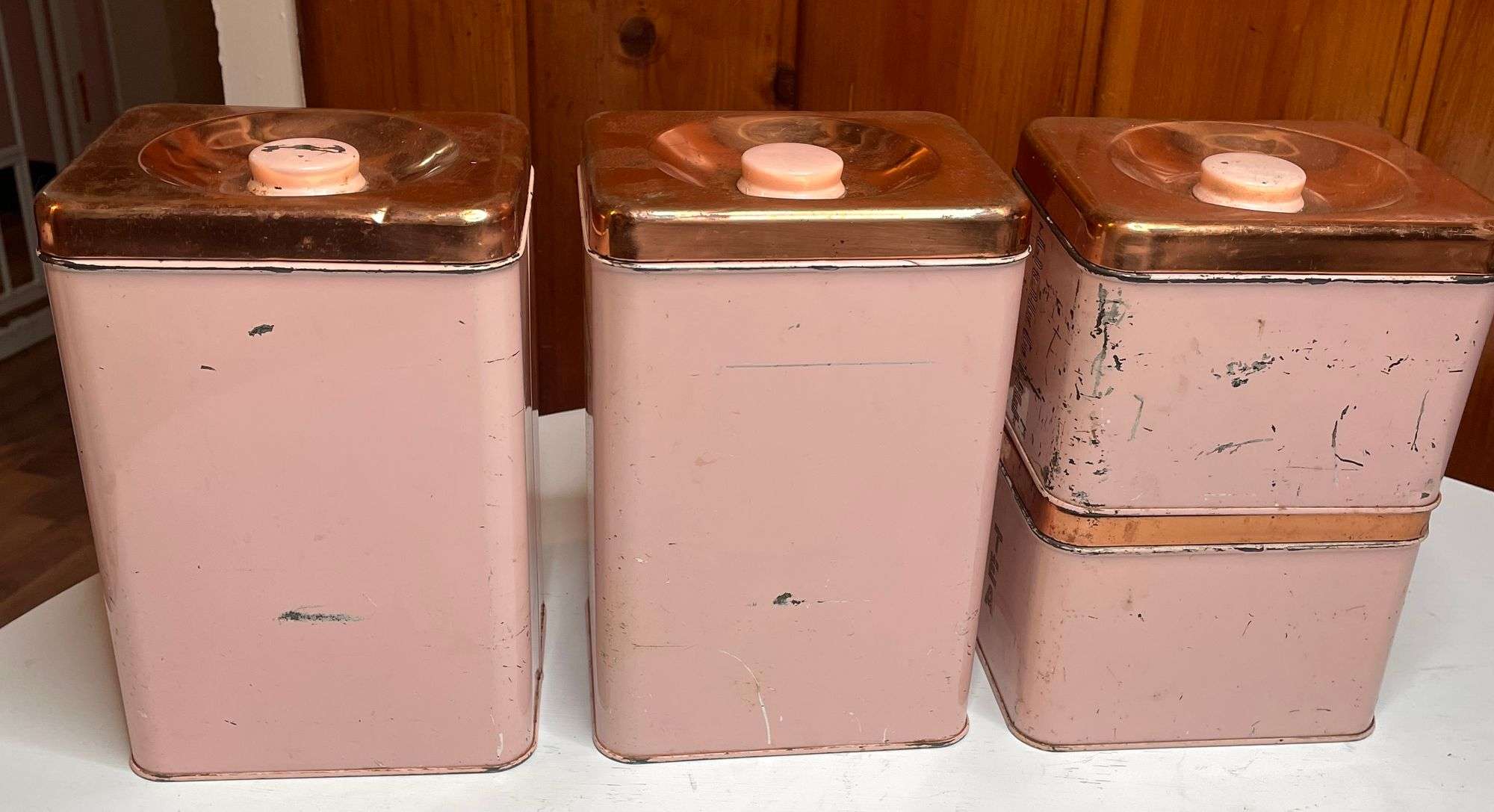 Lincoln Beautyware 4 Pc Pale Pink MCM Canister Set. Copper Lids