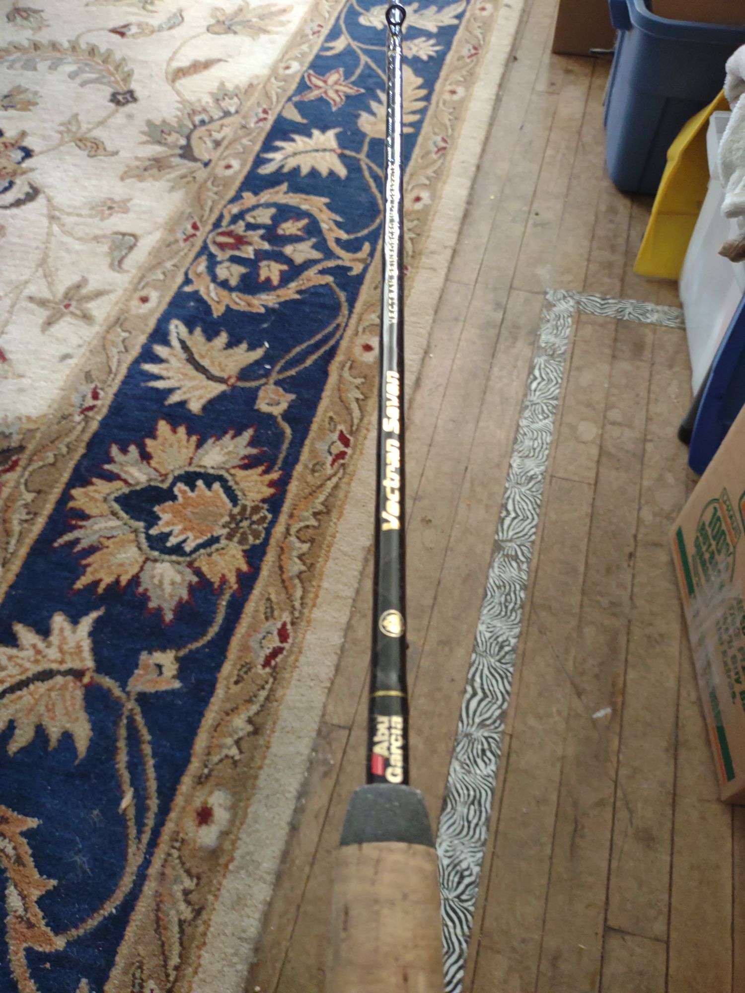 Vectran Seven reinforced graphite fishing pole - Lil Dusty Online Auctions  - All Estate Services, LLC, image size:1500x2000