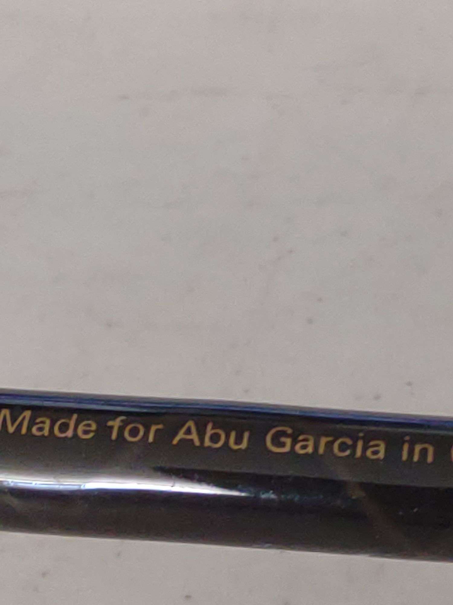 Vectran Seven reinforced graphite fishing pole - Lil Dusty Online Auctions  - All Estate Services, LLC, image size:1500x2000