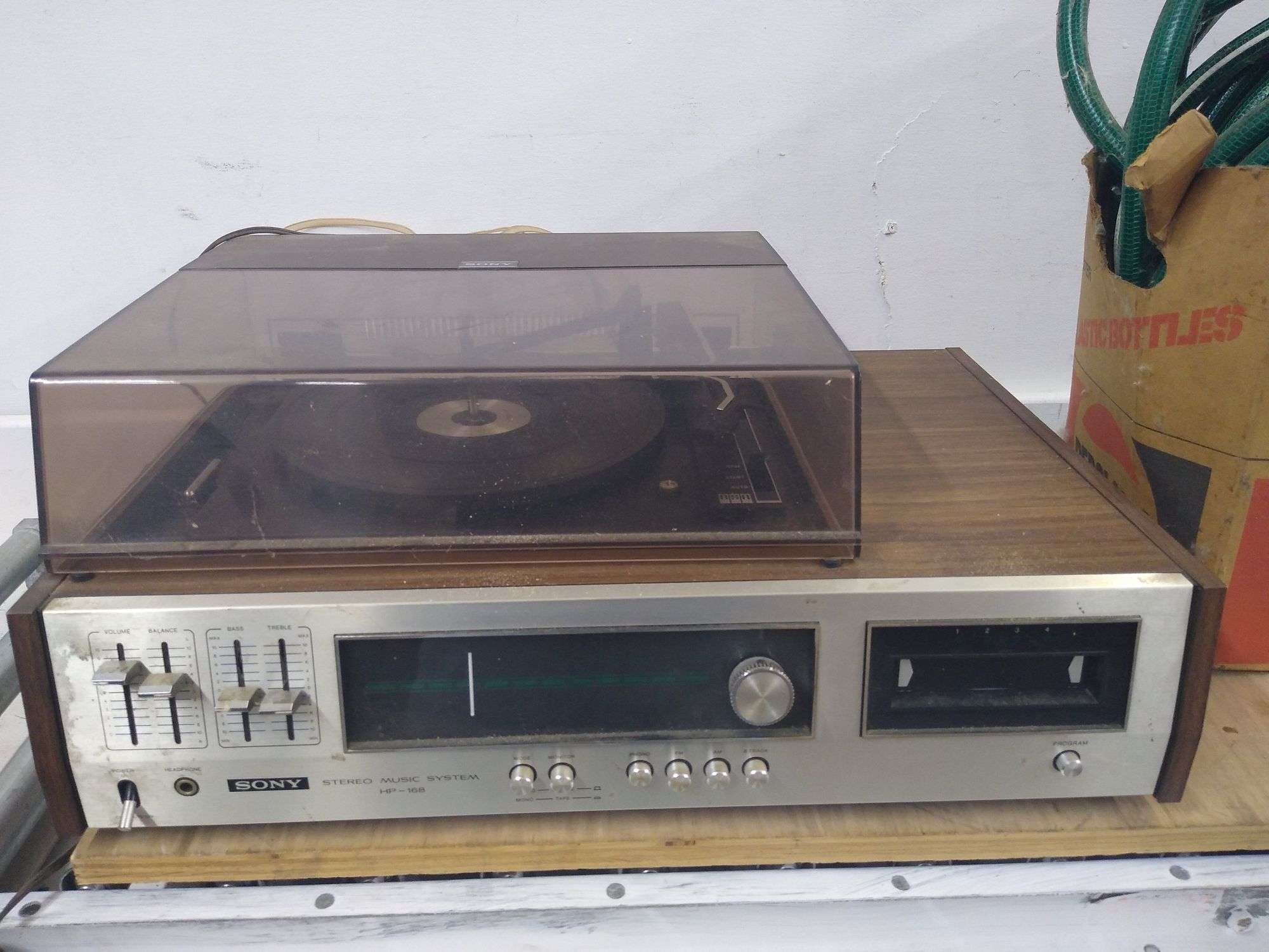 Sony stereo music system HP 168 powers on.7c - Lil Dusty Online