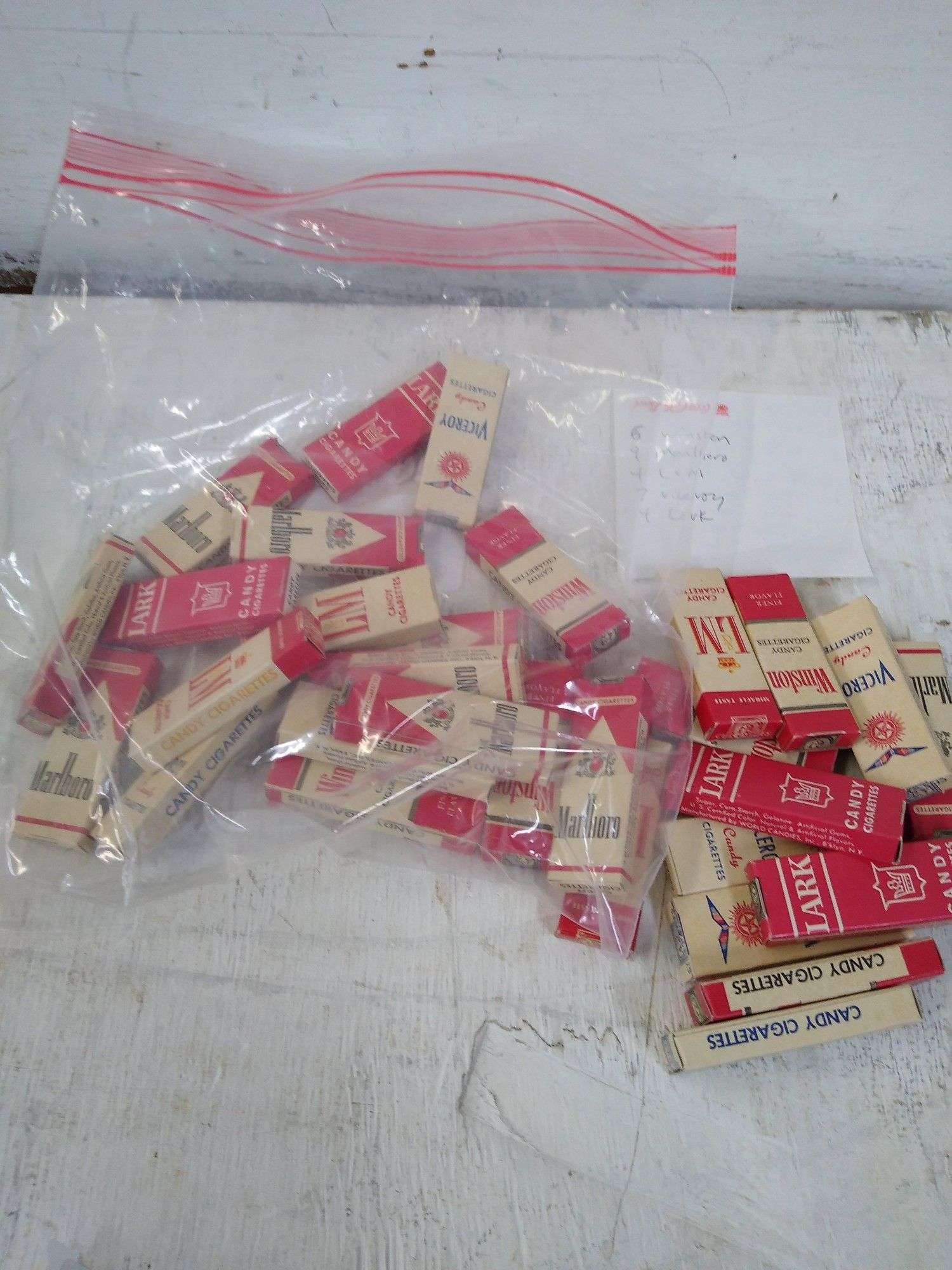 Candy cigarettes, Marlboro, lark,, viceroy, empty boxes - Lil Dusty Online  Auctions