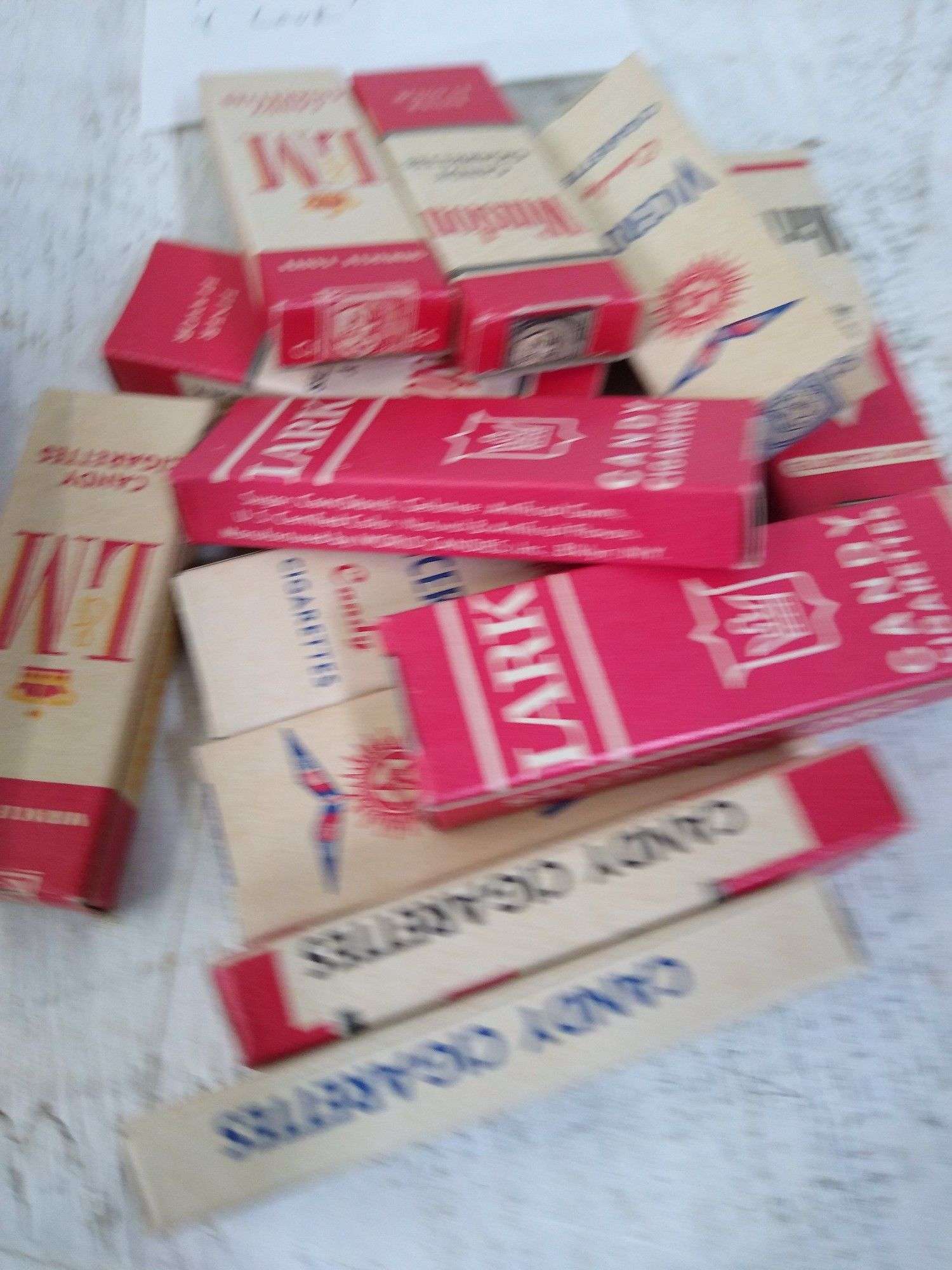 Candy cigarettes, Marlboro, lark,, viceroy, empty boxes - Lil Dusty Online  Auctions