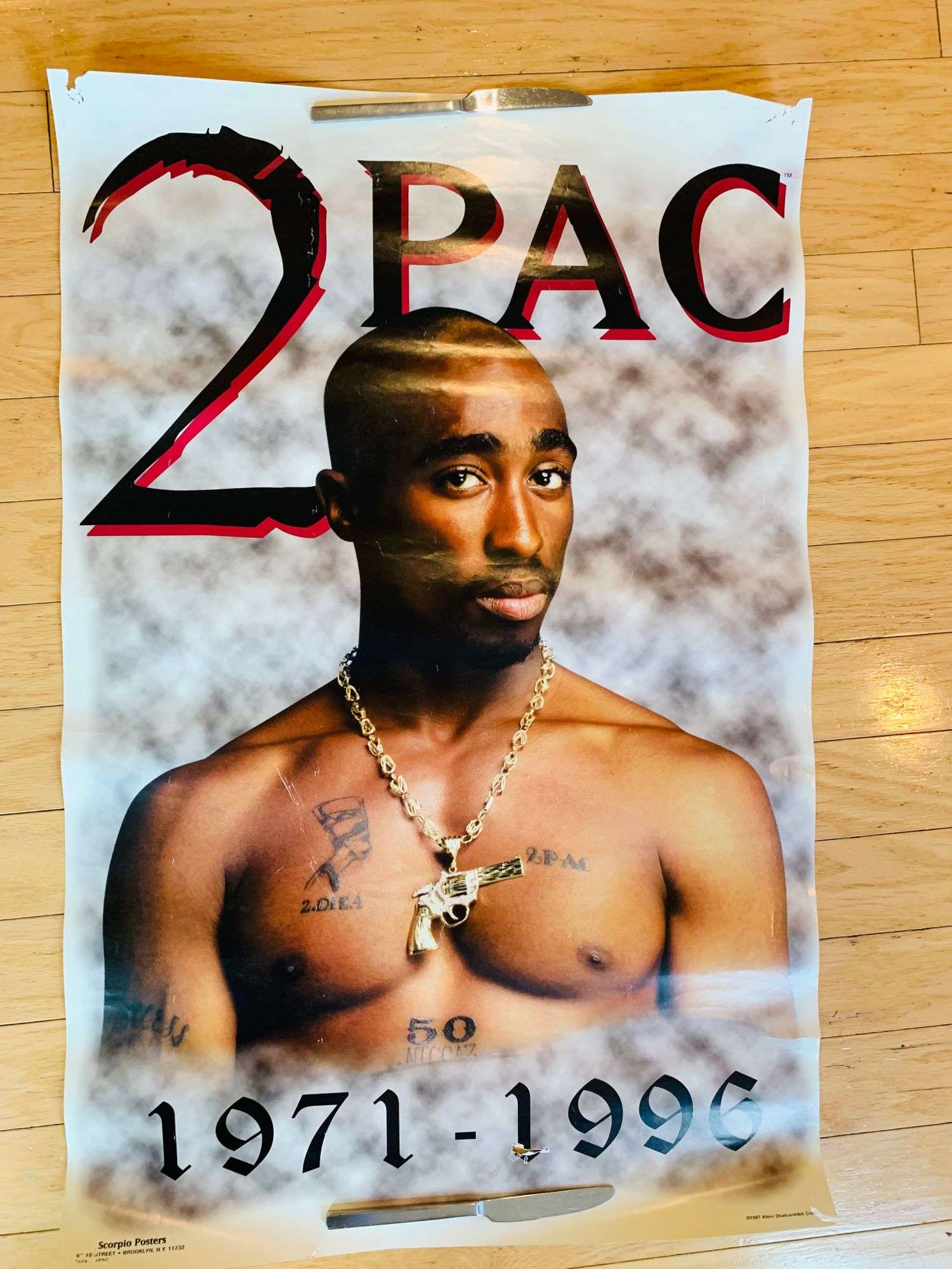 90s vintage poster「2 PAC」 Amazon.com: Tupac 2Pac Blue Bandana Portrait 90s Hip Hop