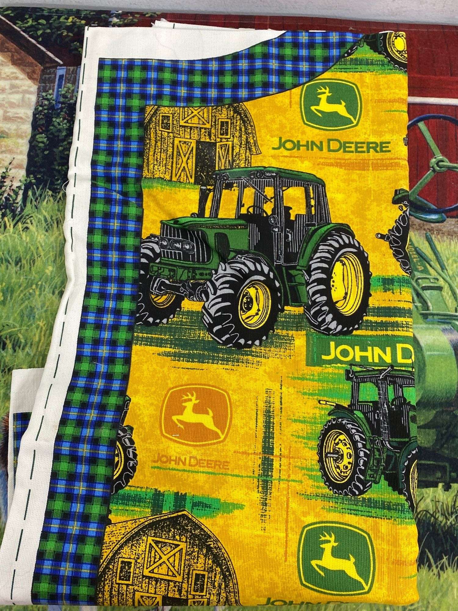John Deere floor mat and fabric. 7d - Lil Dusty Online Auctions - All  Estate Services, LLC, image size:1500x2000