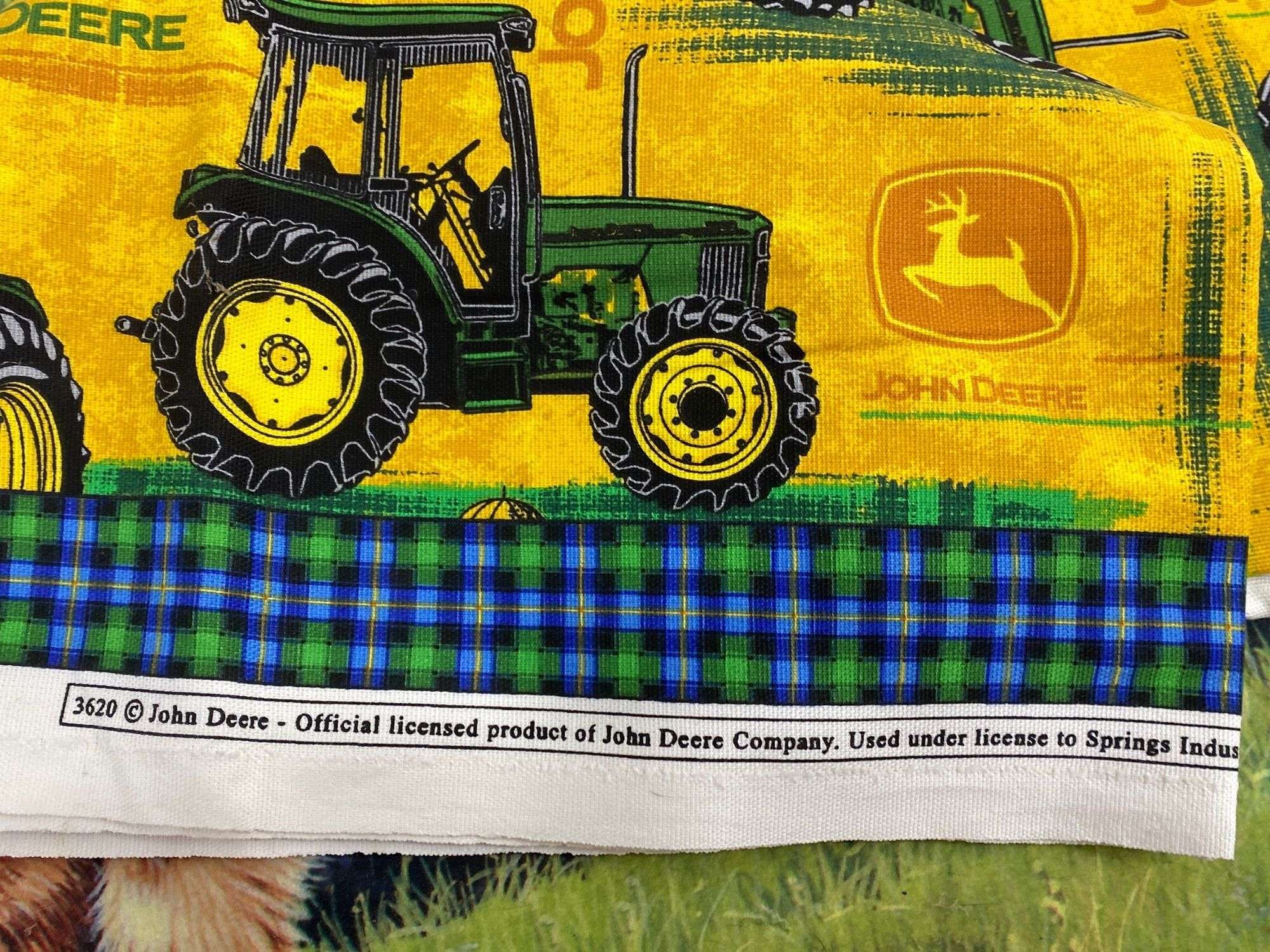 John Deere floor mat and fabric. 7d - Lil Dusty Online Auctions - All  Estate Services, LLC, image size:2000x1500