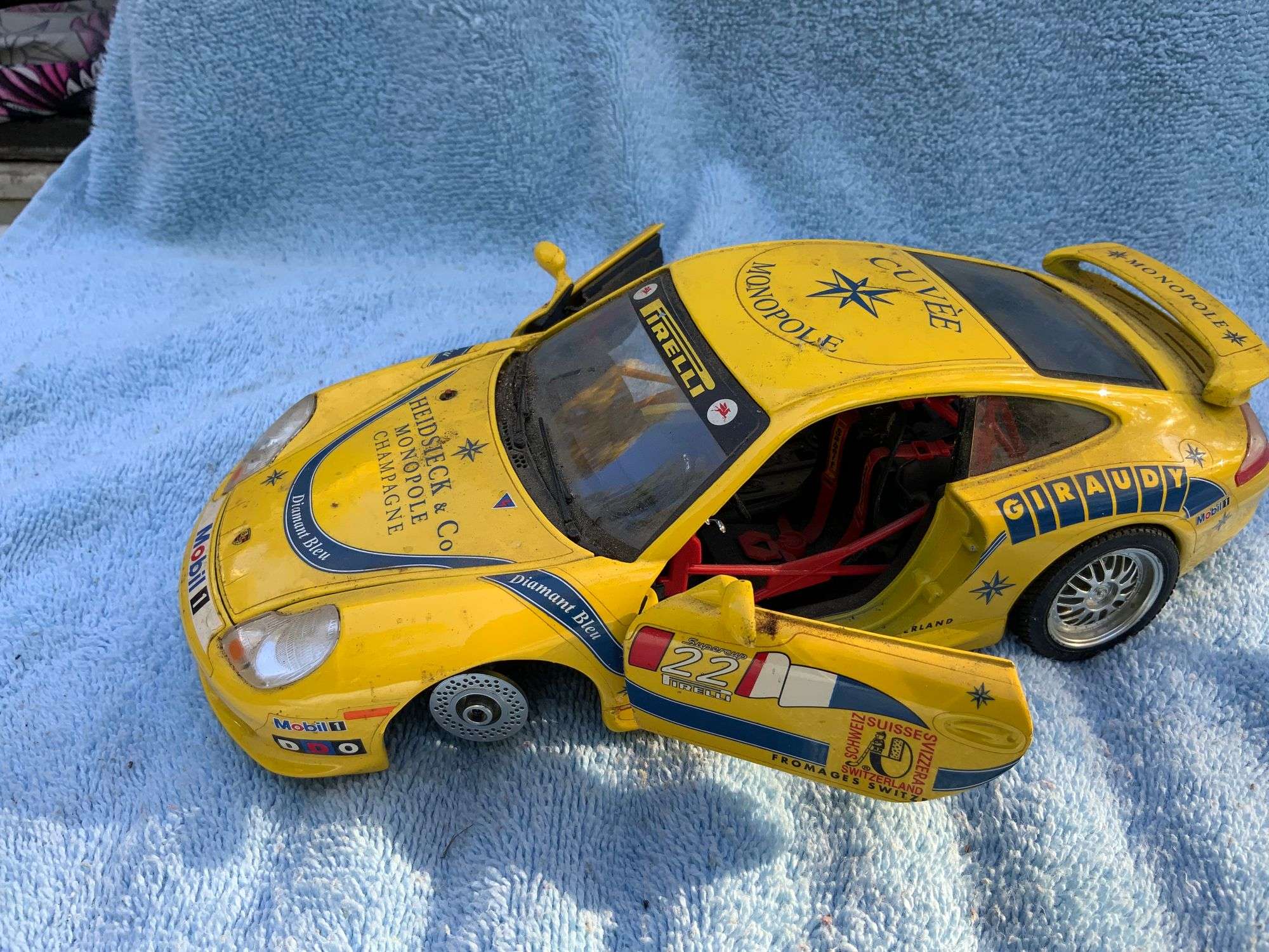 Burago ポルシェ911カレラ1997