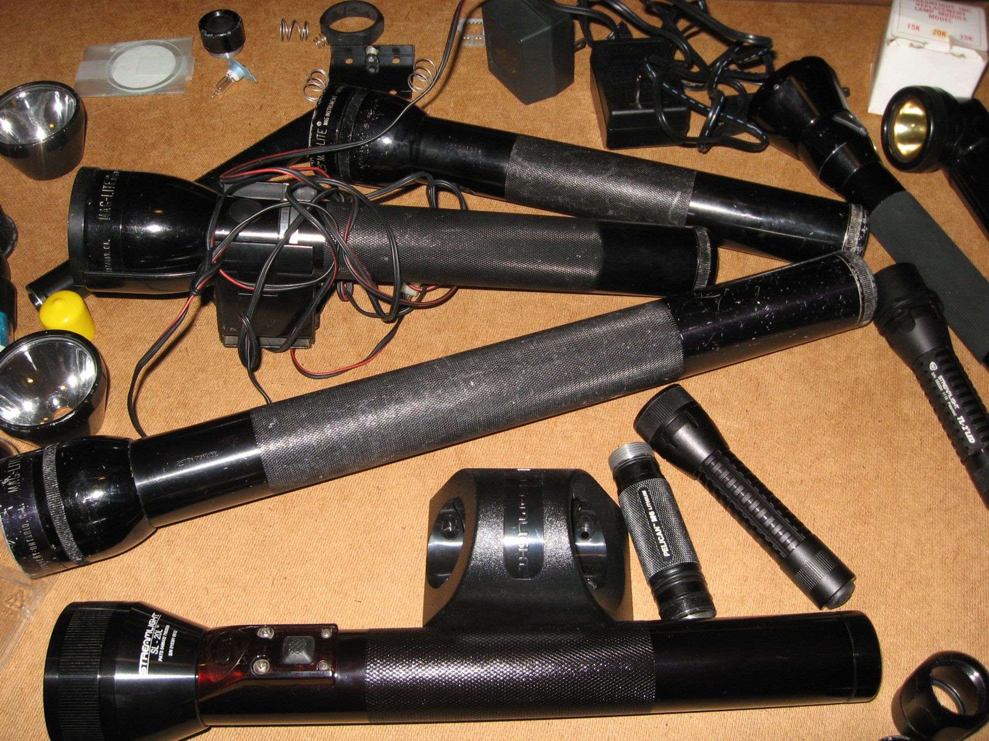 vintage streamlight flashlight 75663 Stinger Classic 500-Lumen with Charger, Black VINTAGE STREAMLIGHT SURVIVOR SL-90X FIRE