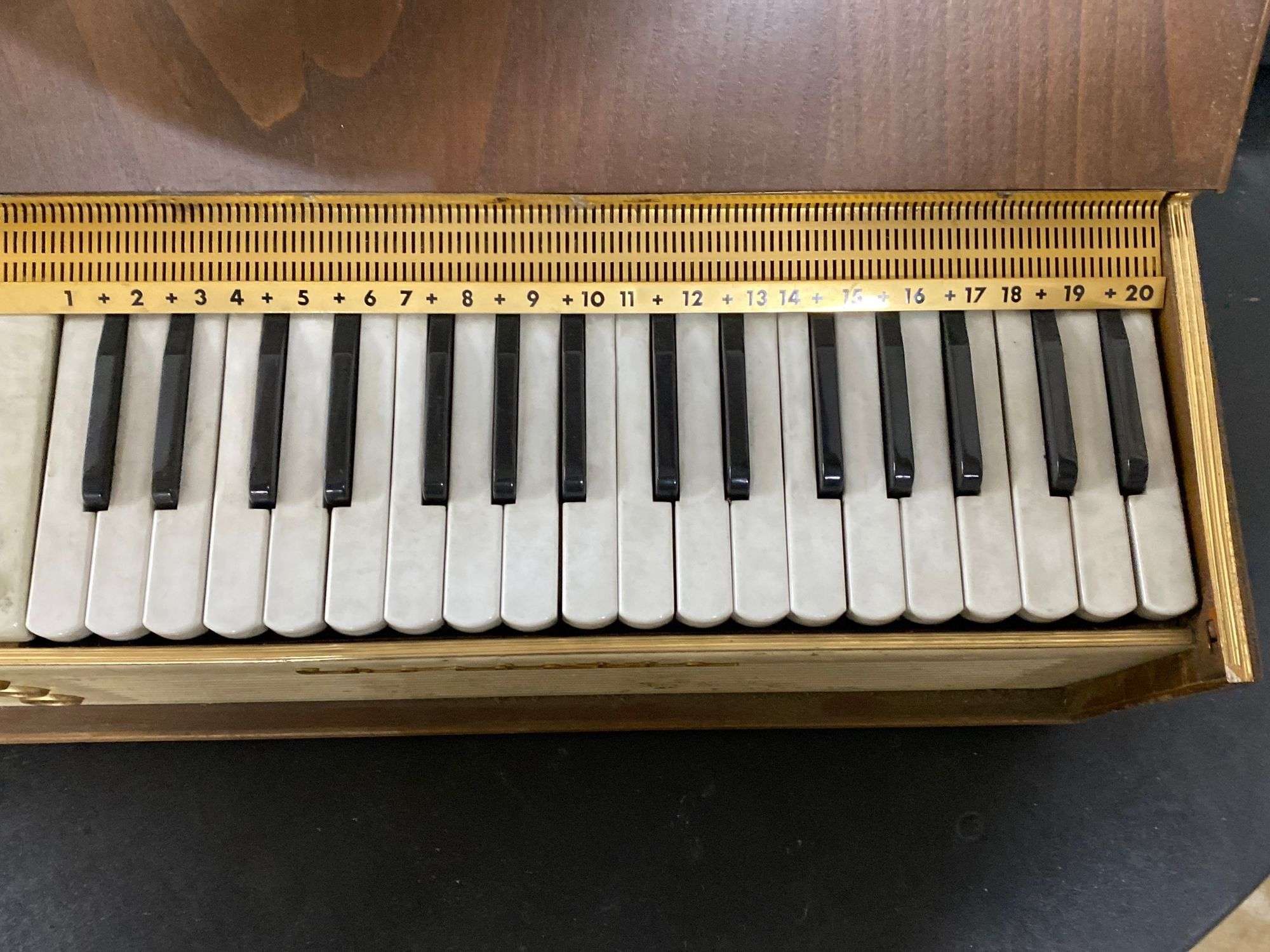 1950s Chordette By Excelsior Chord Organ 24.75” x 10.25” x 8” tall