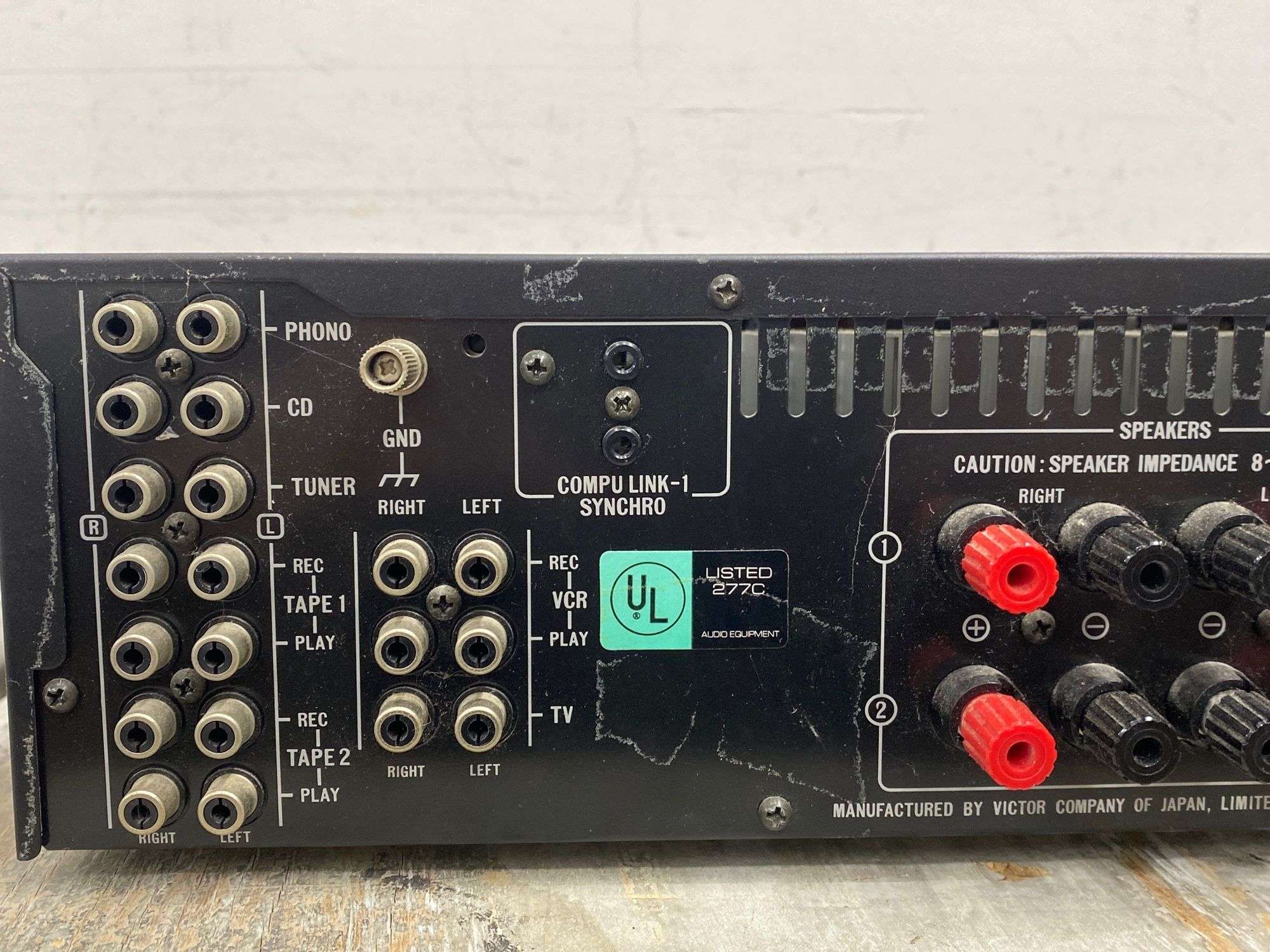 JVC stereo integrated amplifier model AX-R441. 4b - Lil Dusty