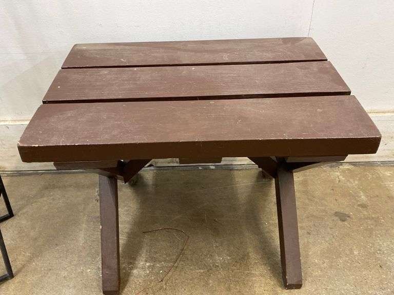 Wood side patio table