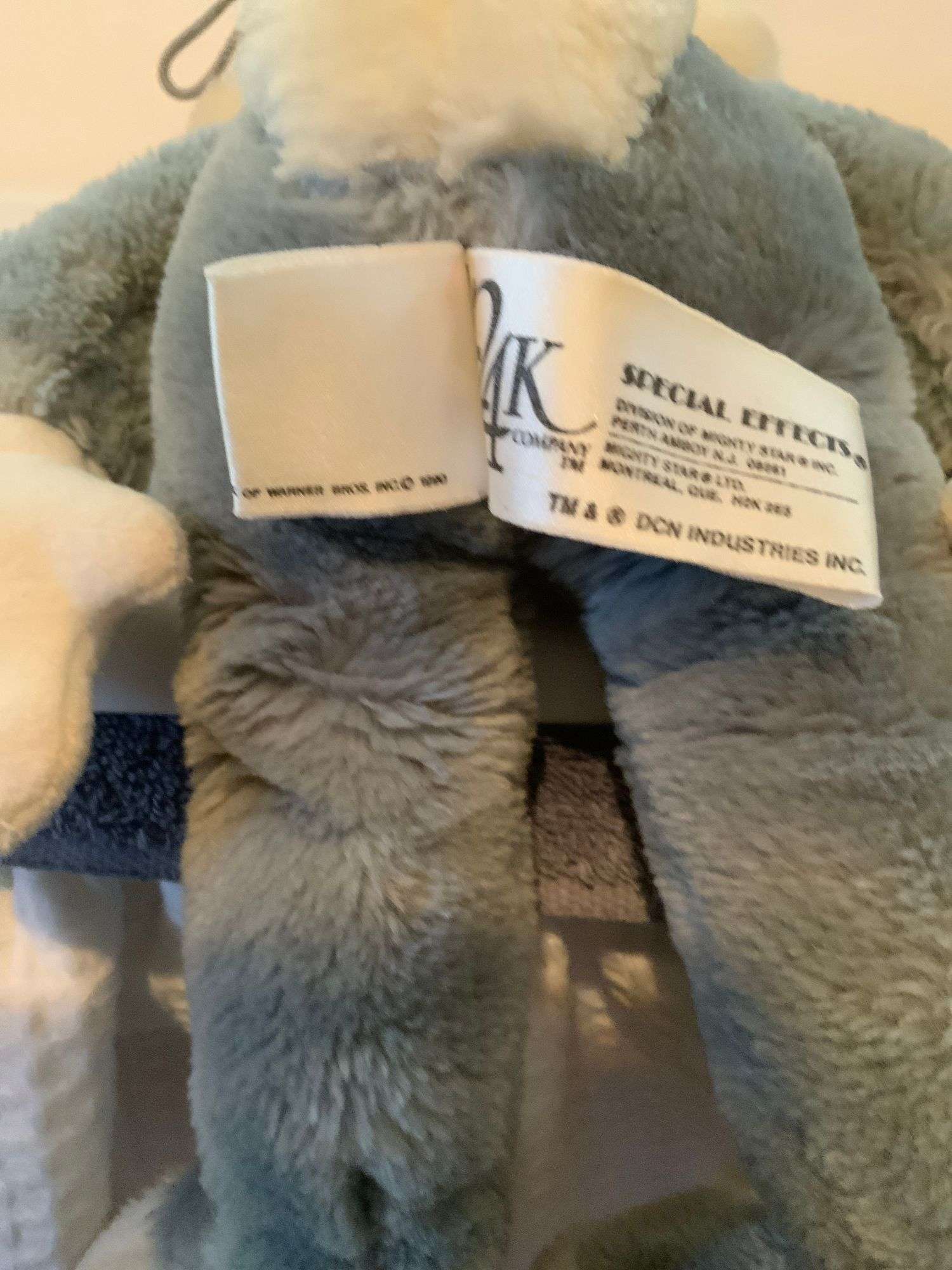 Vintage 1990 Warner Bros Bugs Bunny plush 24k Special Effects