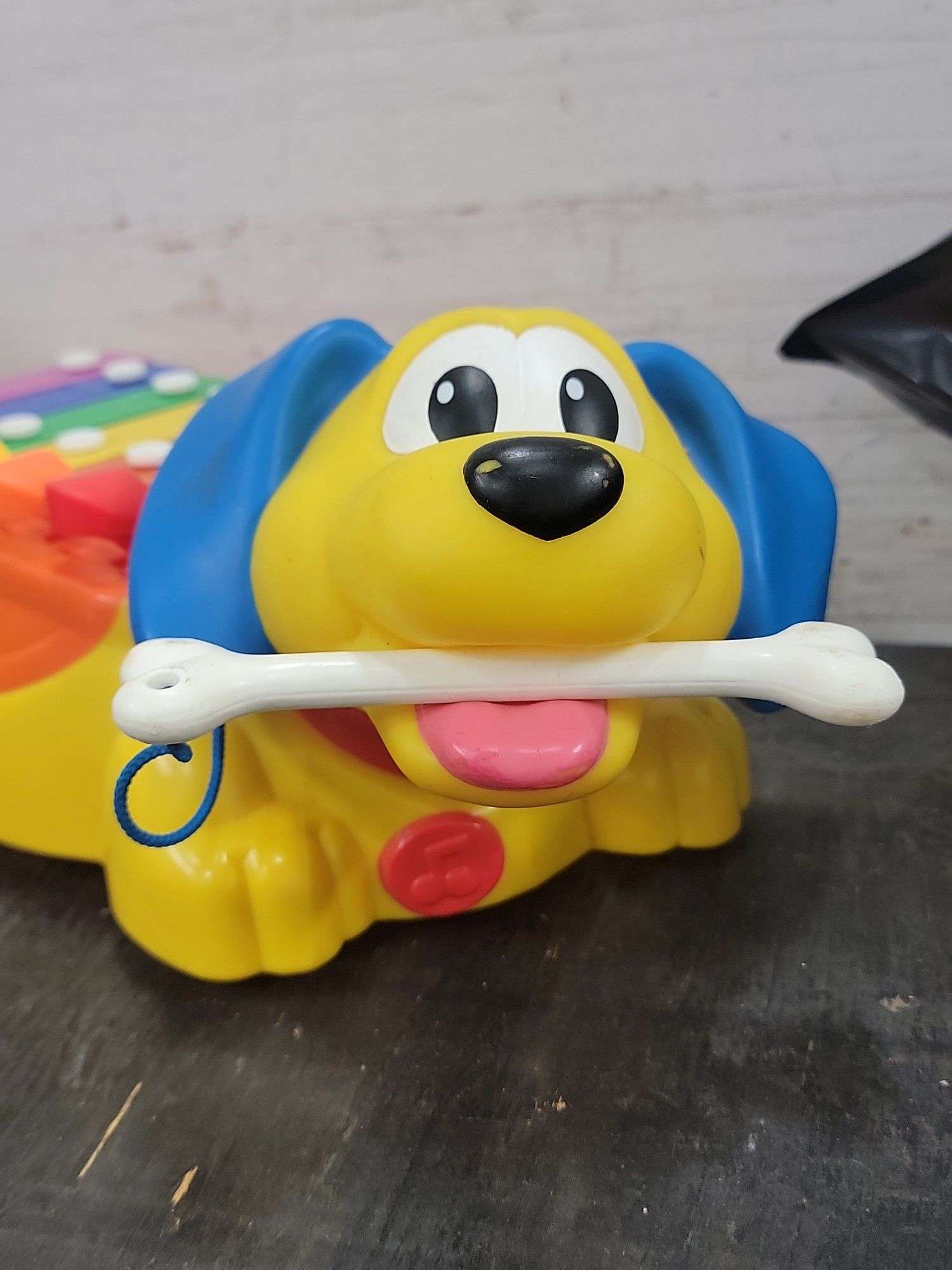 Fisher Price Vintage Dog Xylophone. 3D - Lil Dusty Online Auctions