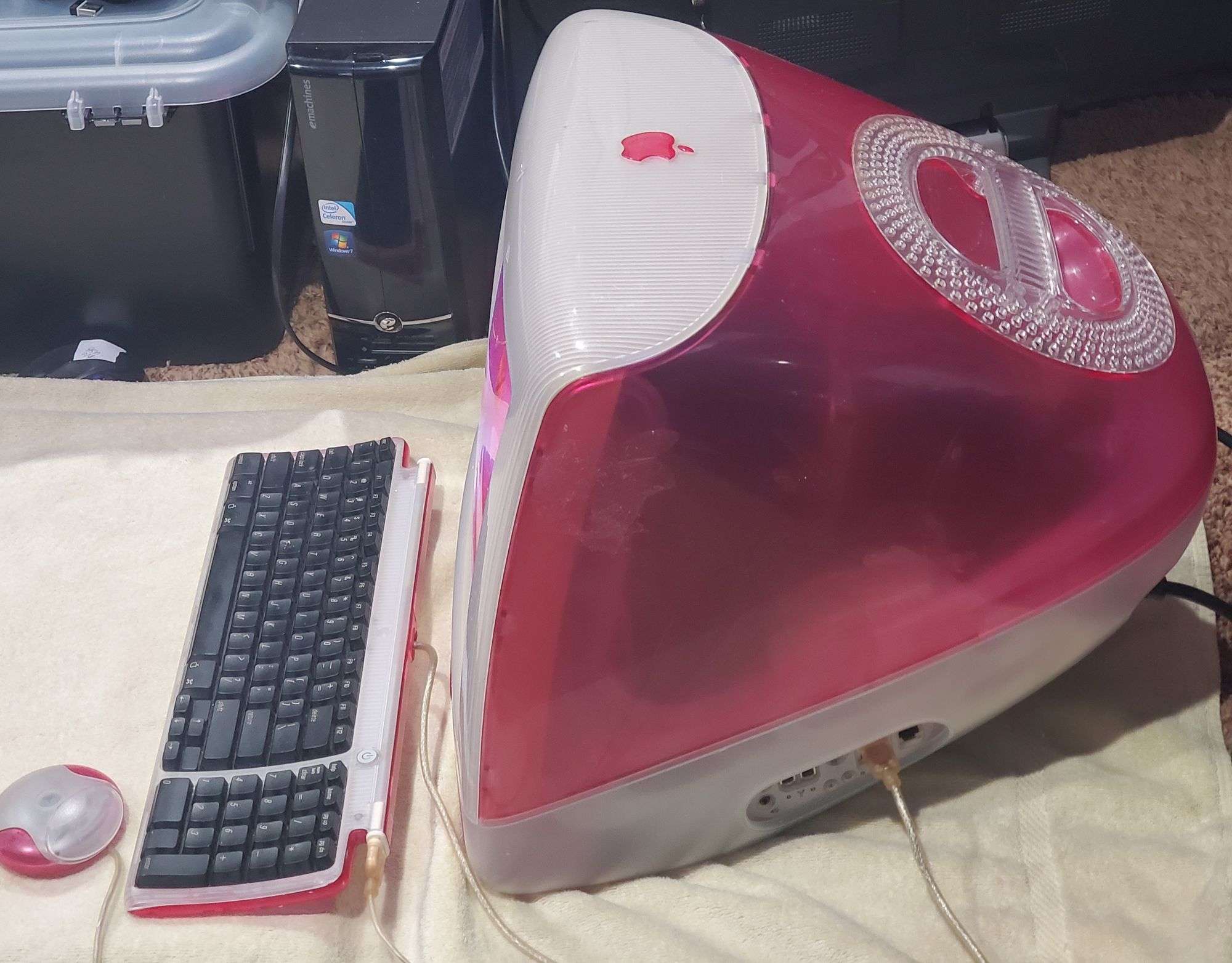 Apple iMac G3 Computer - Pink - Lil Dusty Online Auctions - All