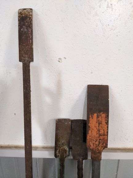 Ice fishing chisels