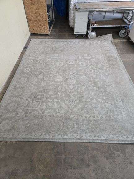 Dalyn "Korba" Silver Area Rug 8' x 10'