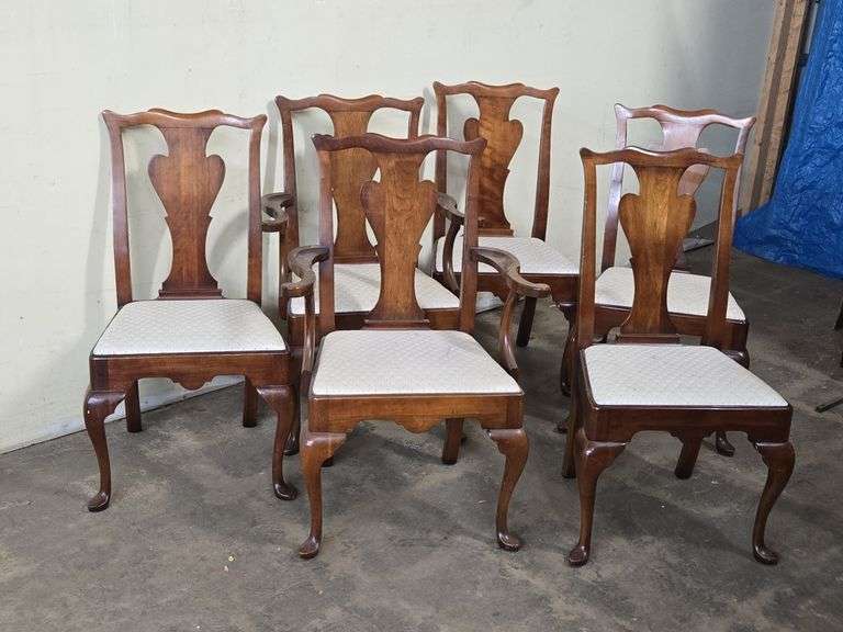 Set of 6 Queen Anne Style Dining Chairs
