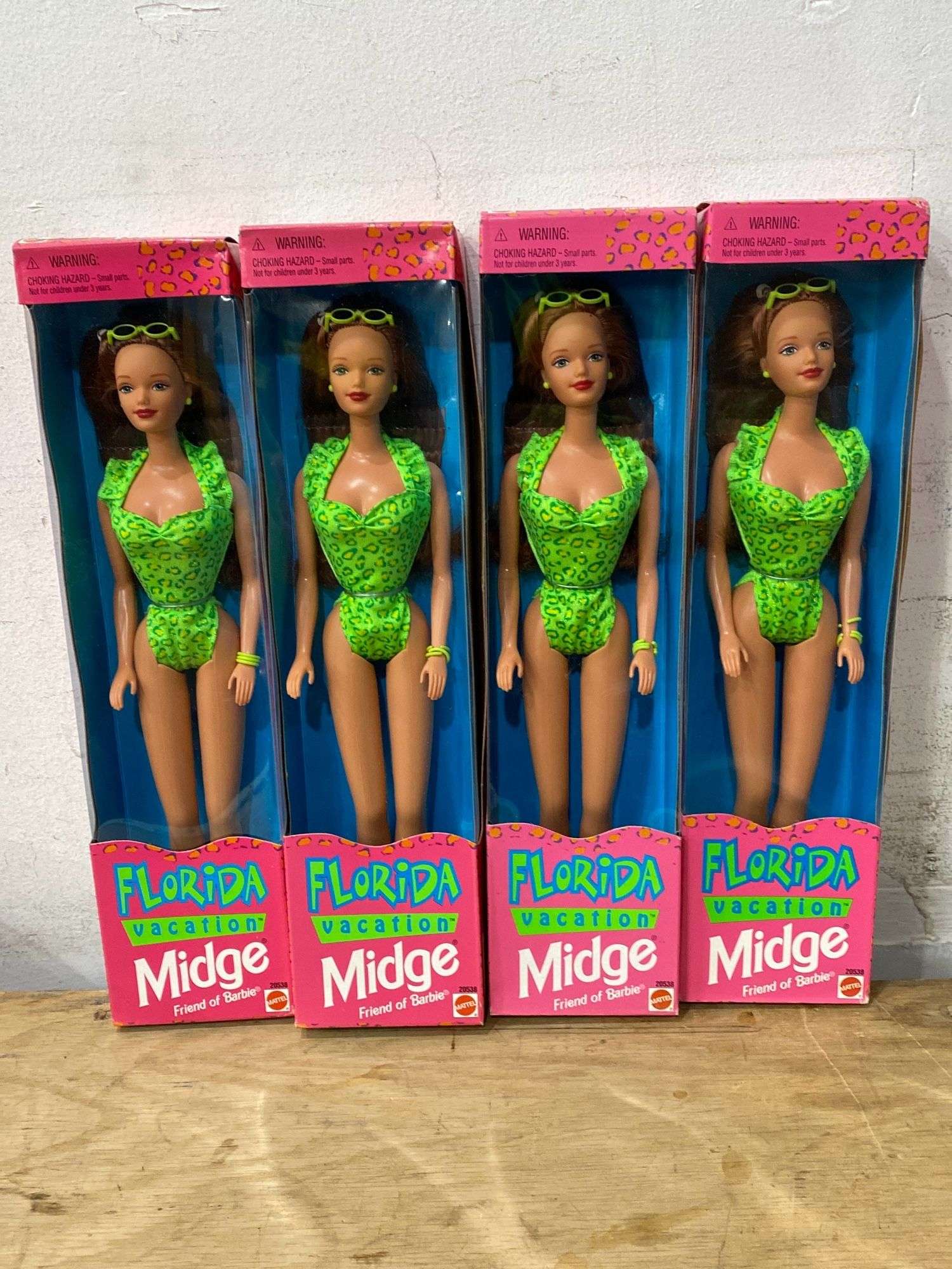 Set of 4 Mattel Florida Vacation Midge, friend of Barbie NOS. 2b 