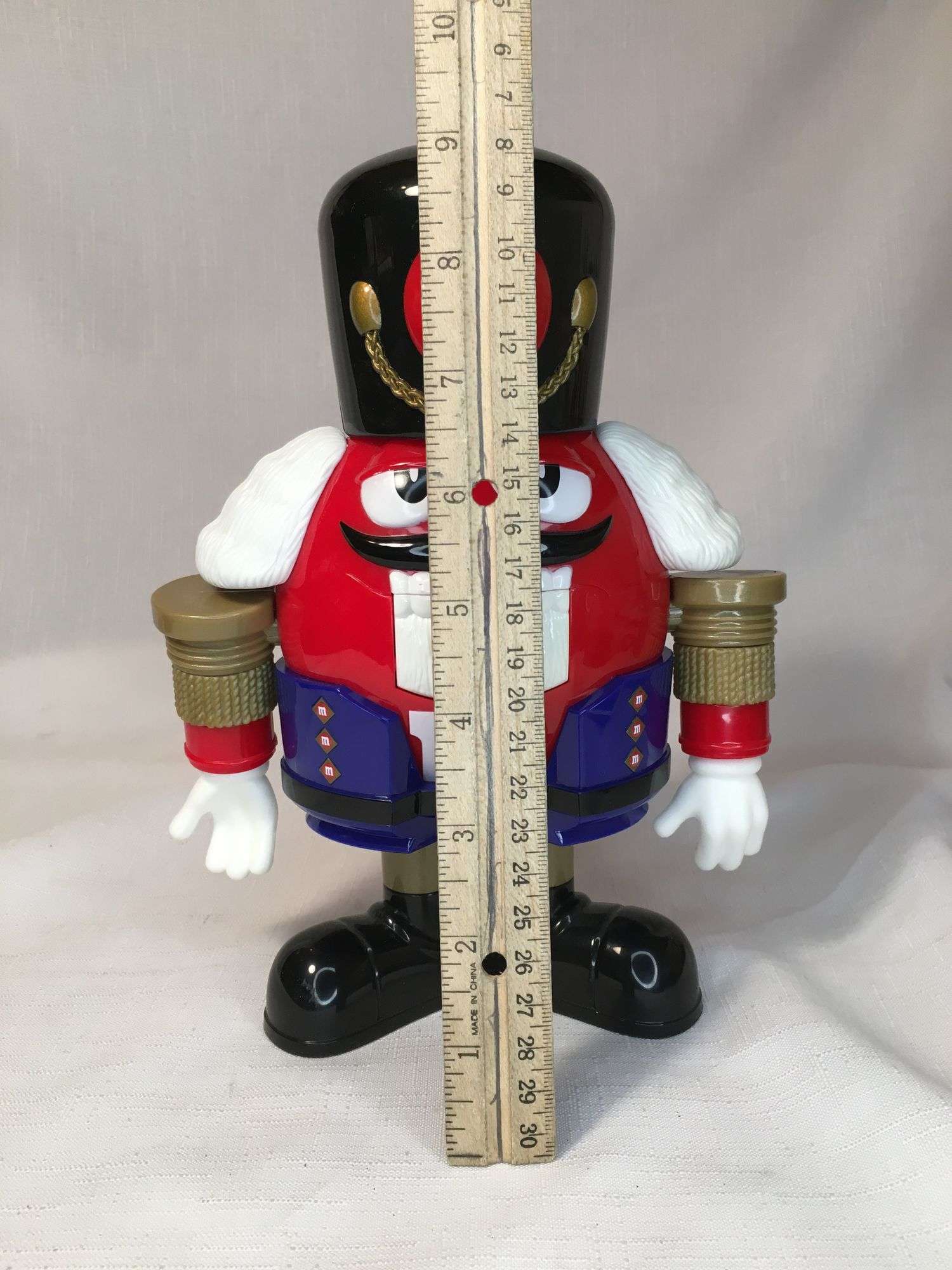 M&M Nutcracker Candy Dispenser ディスペンサー