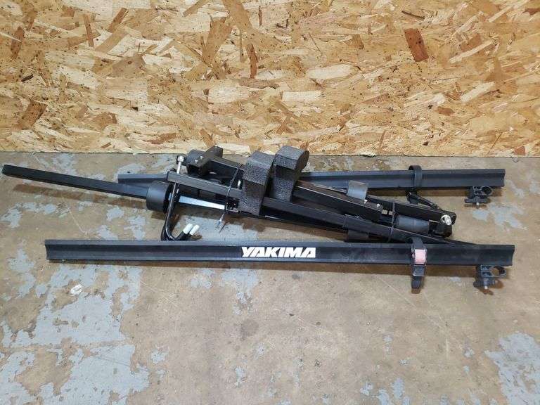 YAKIMA LUGGAGE RACK