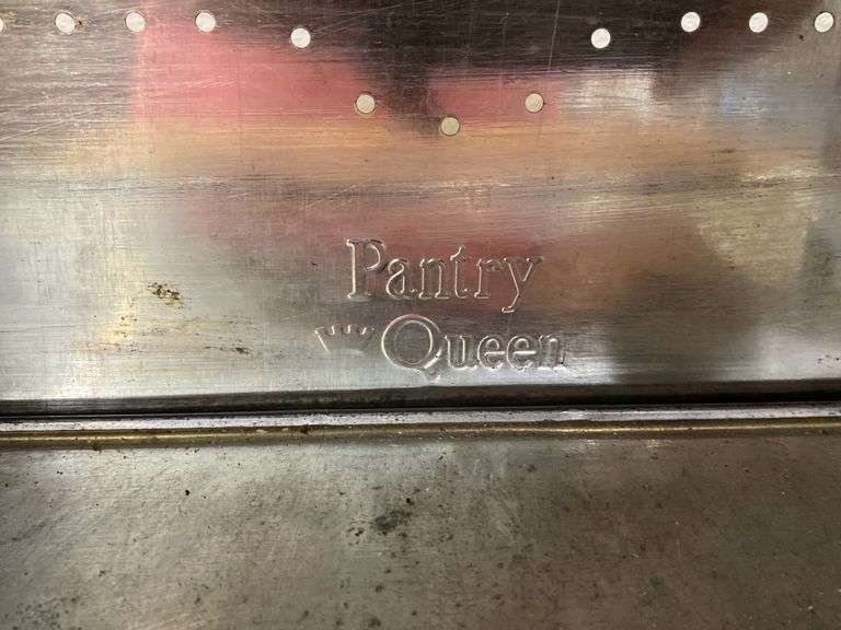 Vintage Pantry Queen bread box. 3e Lil Dusty Online Auctions All