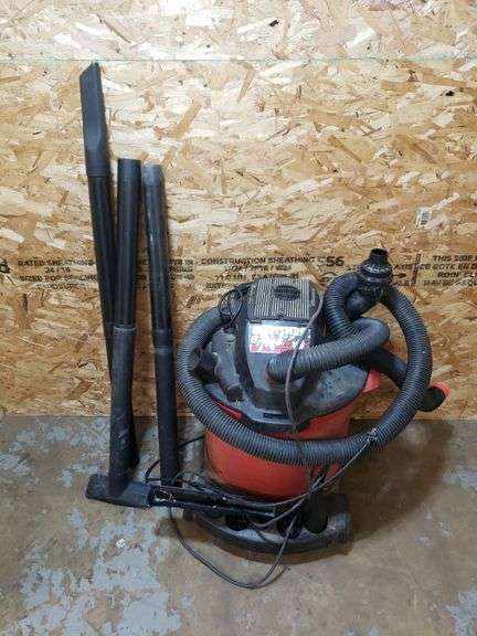 CRAFTSMAN 6GAL SHOPVAC WITH ATTACHMENTS