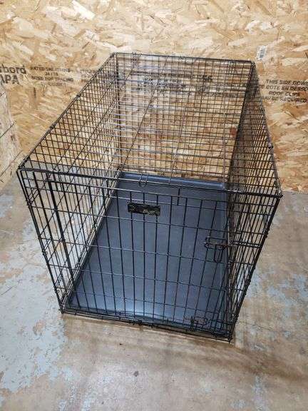 XL COLLAPSIBLE DOG CRATE, 28"X42"X31", WITH TRAY
