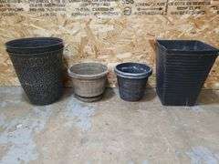 4 PAIRS OF PLANTERS