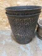 4 PAIRS OF PLANTERS
