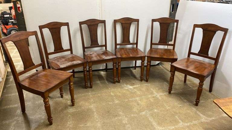 Set of 5 matching dining chairs