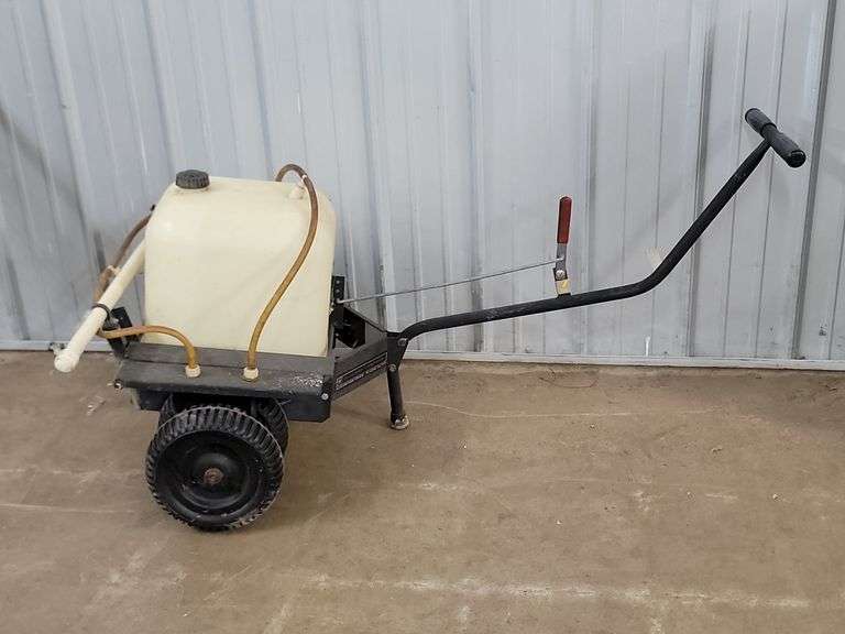 Self-Pumping Lawn Sprayer