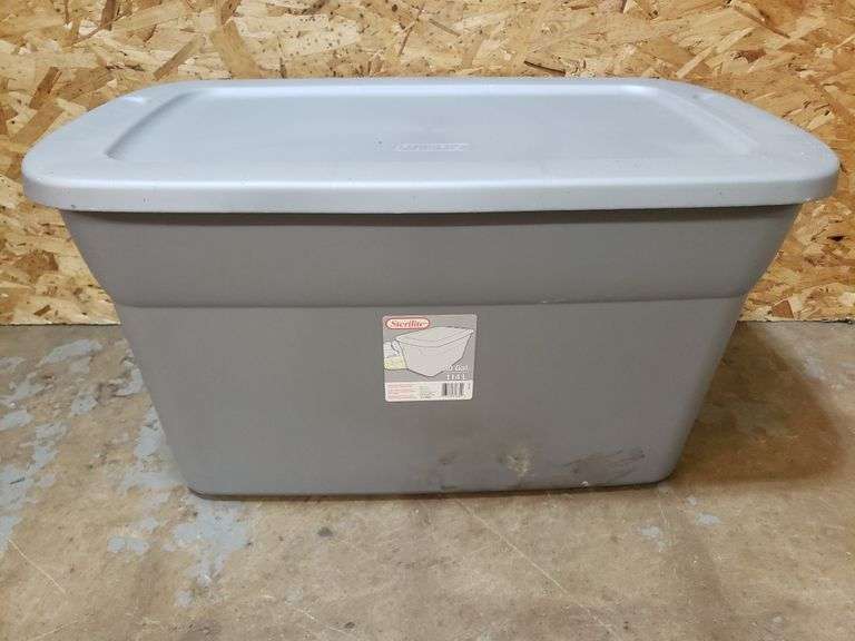 STERILITE 30GAL TOTE WITH LID