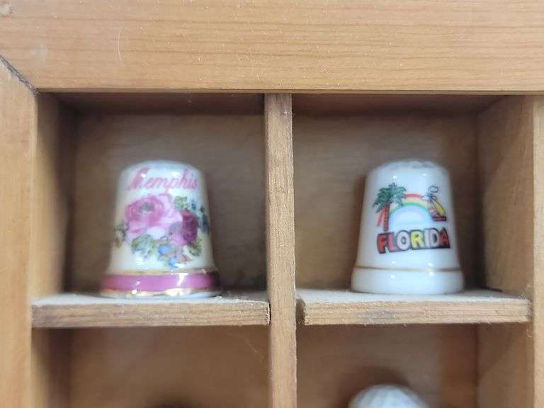 15x15 Display Case w/ Collectible Thimbles- Souvenir, Holiday & more. 4B