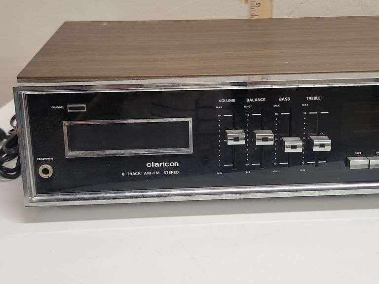 CLARICON 8-TRACK AM-FM STEREO. 00D