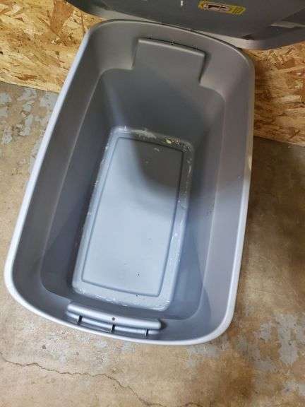 STERILITE 30GAL TOTE WITH LID