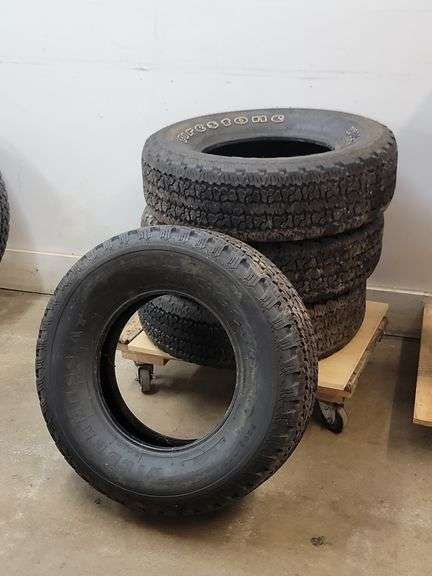 Set of 4 P255/70R16 109S M/S Tires
