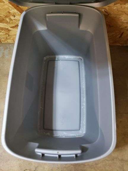 STERILITE 30GAL TOTE WITH LID