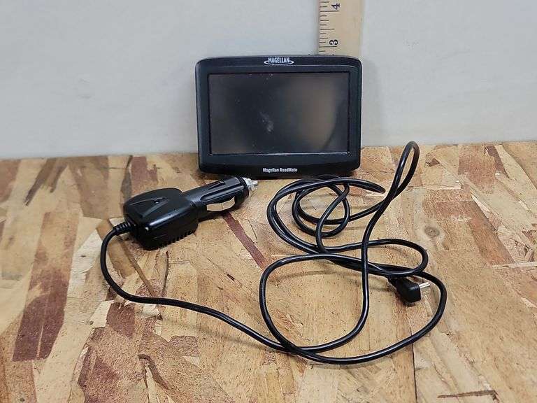 MAGELLAN ROADMATE 1412 PORTABLE GPS NAVIGATOR. 00B
