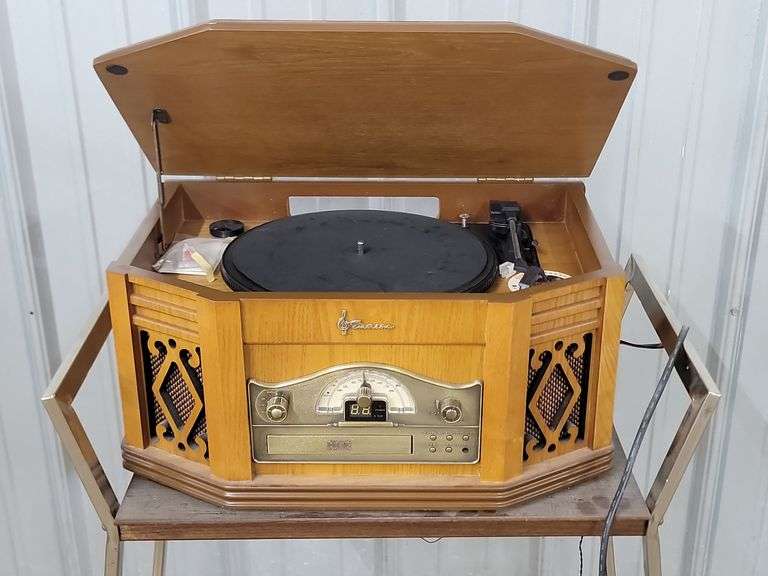 Retro Emerson Turntable / Stereo (Model NR303TT)