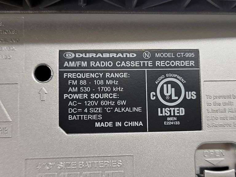 VINTAGE BOOMBOX RADIOS. 18C