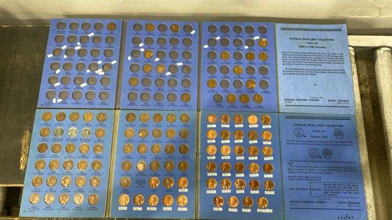 Lincoln Penny books – 1909-1940 some coins, 1941-1974 complete. 1b